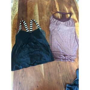 Lululemon Women’s Tank Tops – Size 6 (Lot of 2)